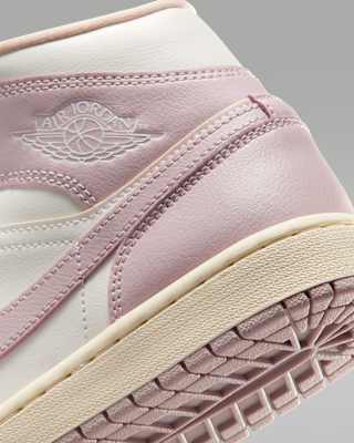 NIKE公式】エア ジョーダン 1 MID ウィメンズシューズ.オンライン
